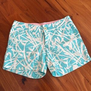 Lilly Pulitzer Light My Fire Blue and White Dragonflies Callahan Shorts Size 00